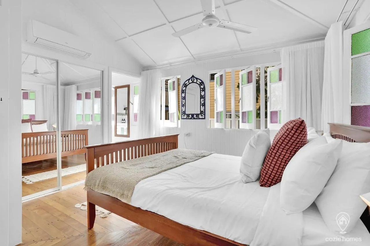 Holiday home Caladenia Villa - Understated Luxury In Edge Hill Australia