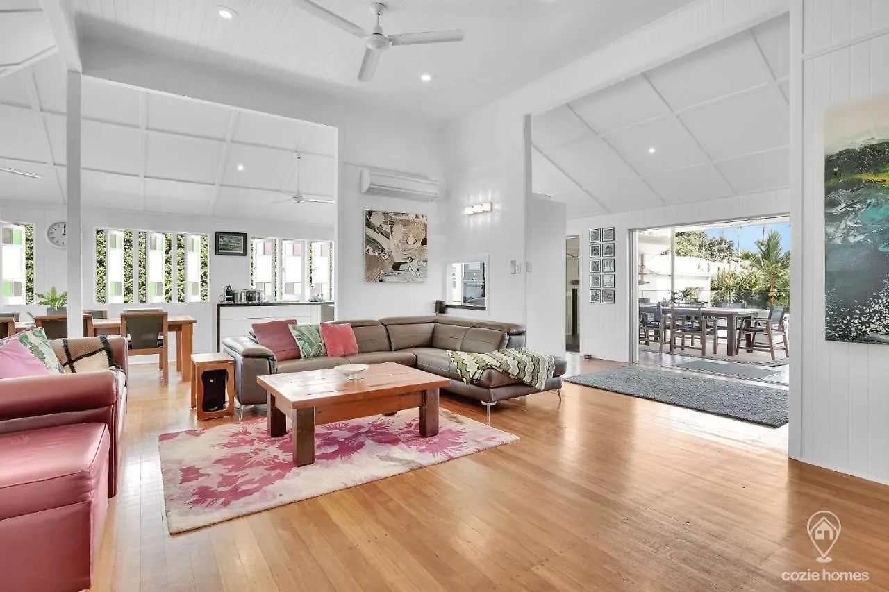 Caladenia Villa - Understated Luxury In Edge Hill 0*,