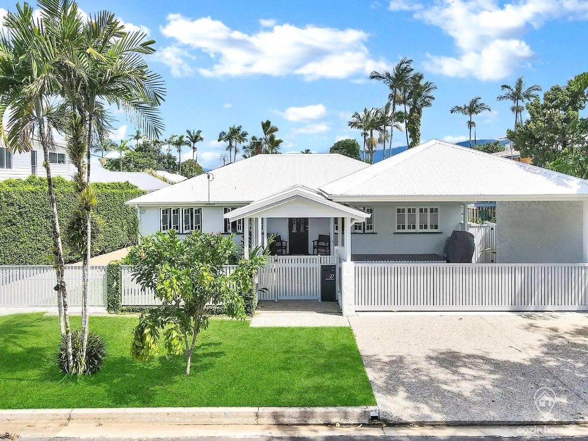 Caladenia Villa - Understated Luxury In Edge Hill 0*,  Australien